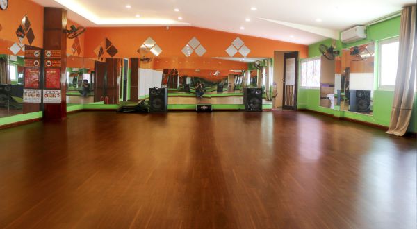 Phòng tập Shivom Yoga & Dance, Hoàng Cầu, Quận Đống Đa