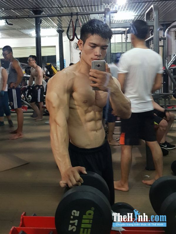 Bùi Đình Dũng - Huấn luyện viên thể hình online