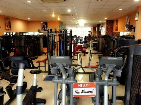 Phòng tập thể hình Hòa Bình Gym, Văn Miếu, Quận Đống Đa