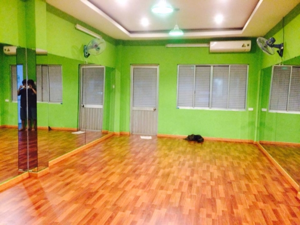 Phòng tập nhảy YG Dance Studio, Quận 3