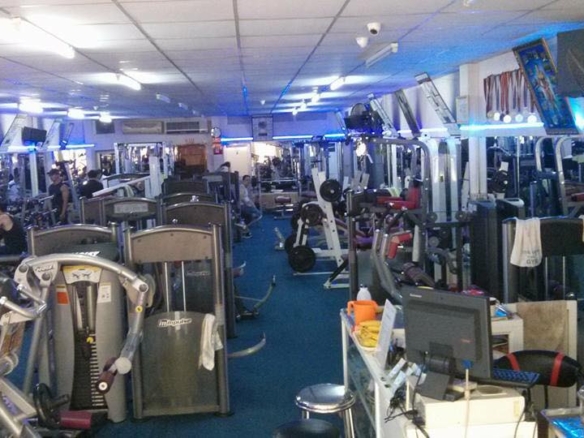 Phòng tập gym Công Khanh, Vũ Huy Tấn, Quận Bình Thạnh