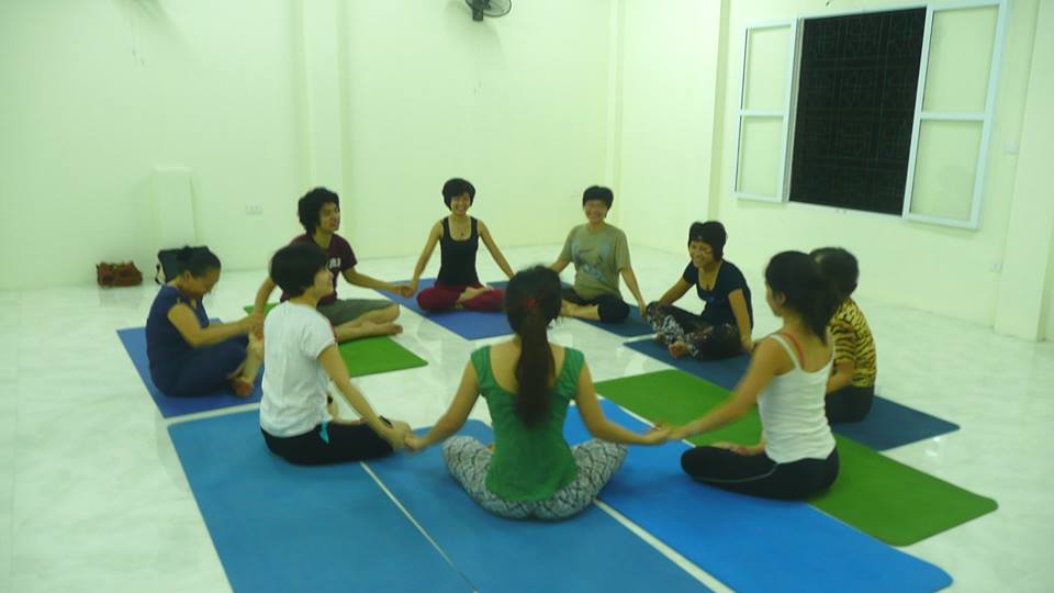 Phong-tap-Oneness-Yoga-VN-QuanDong-Da (1)