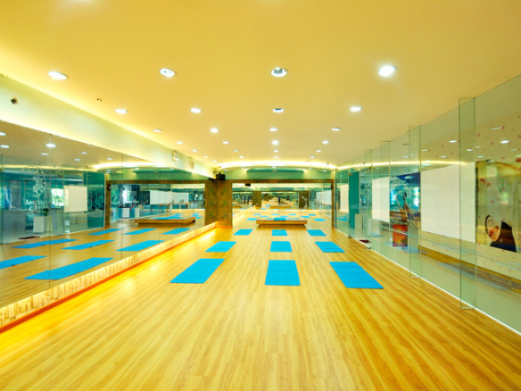 phong-tap-yoga-Ganesh-Yoga-Earobic-Club-go-vap (19)