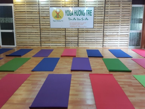 phong-tap-yoga-huong-tre (2)