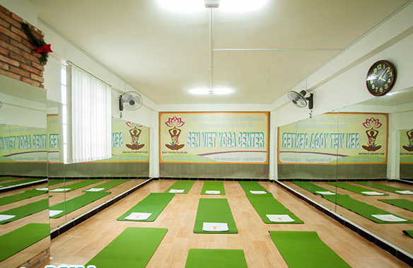 phong-tap-yoga-sen-viet-tan-binh (3)